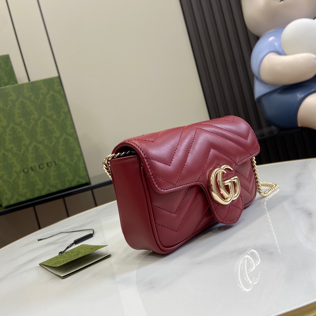 Gucci GG Marmont Super Mini Bag - DesignerGu