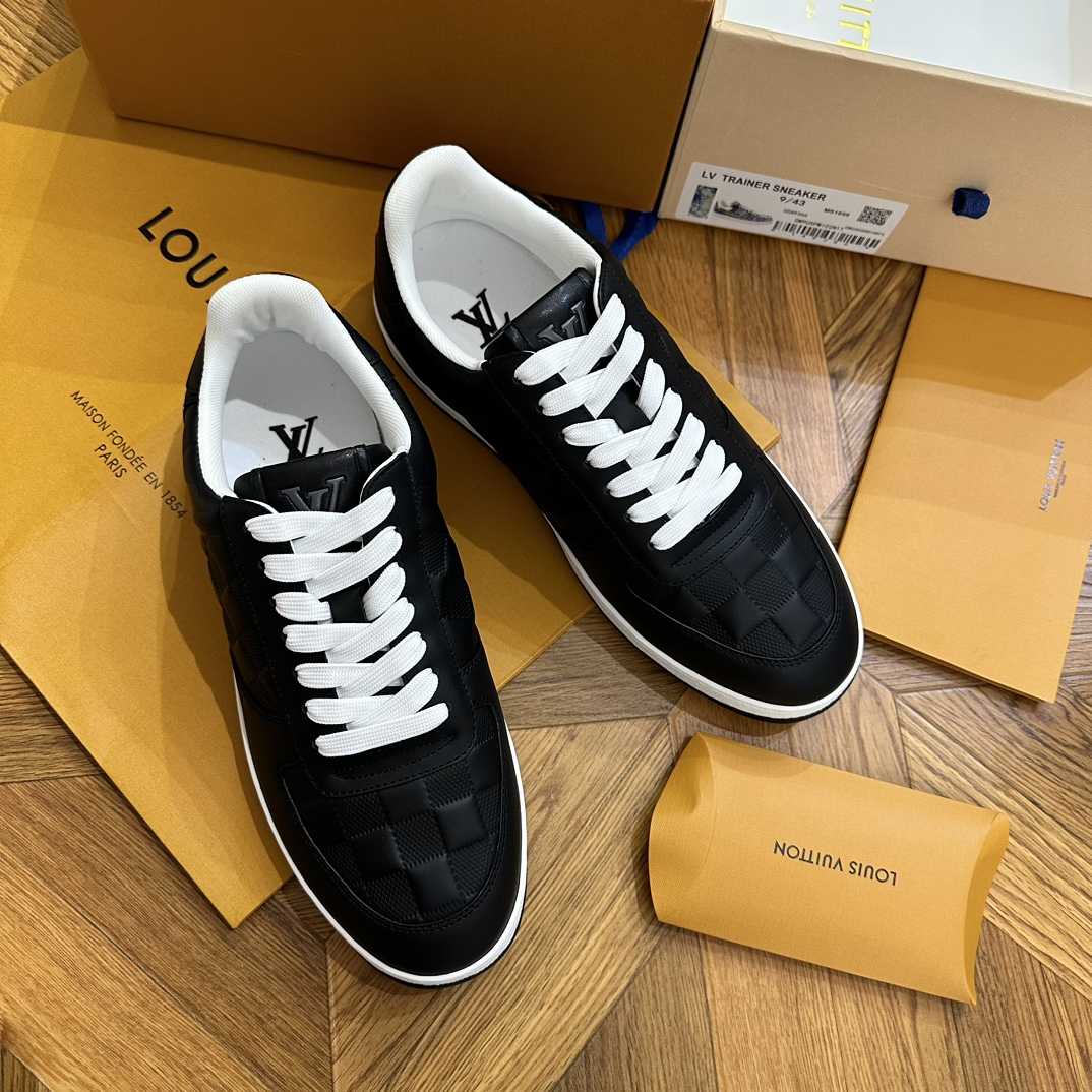 Louis Vuitton Rivoli Sneaker  1ACVIB - DesignerGu