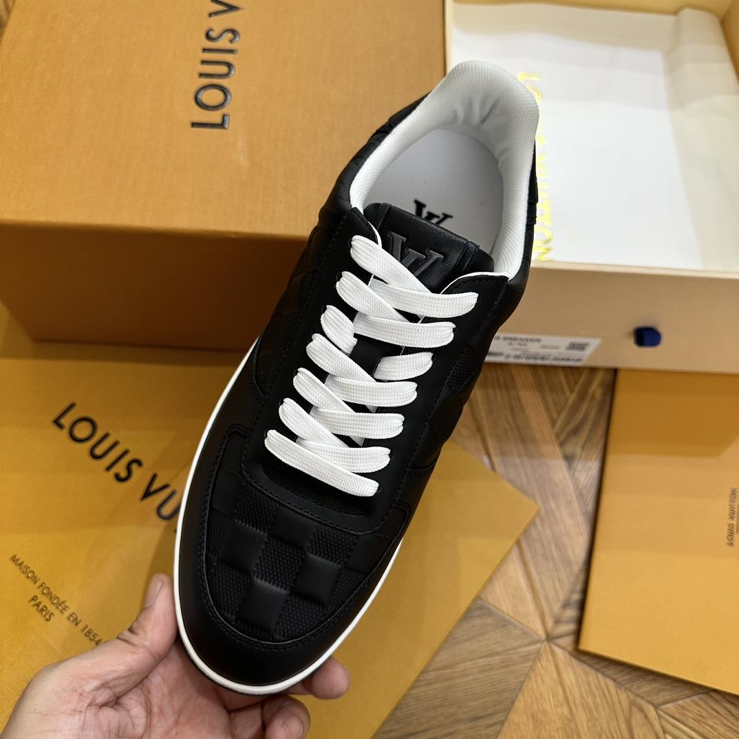 Louis Vuitton Rivoli Sneaker  1ACVIB - DesignerGu