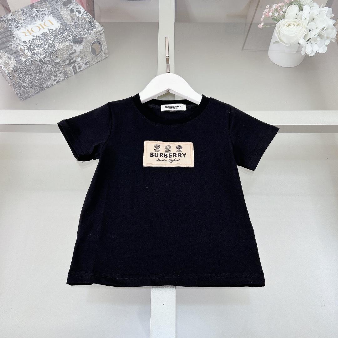 Burberry Kid's Tee & Skirt - DesignerGu