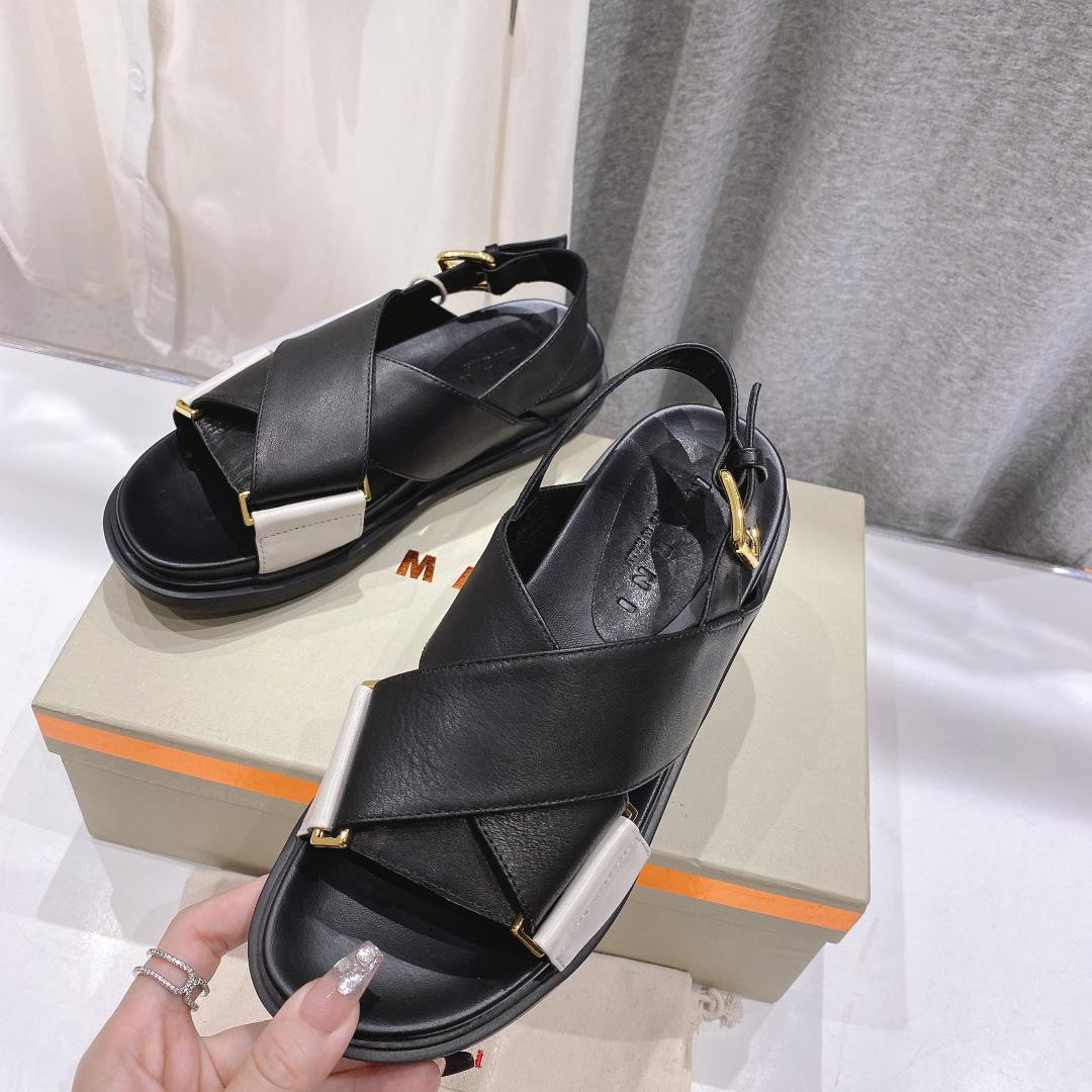 Marni Black And White Leather Fussbett - DesignerGu