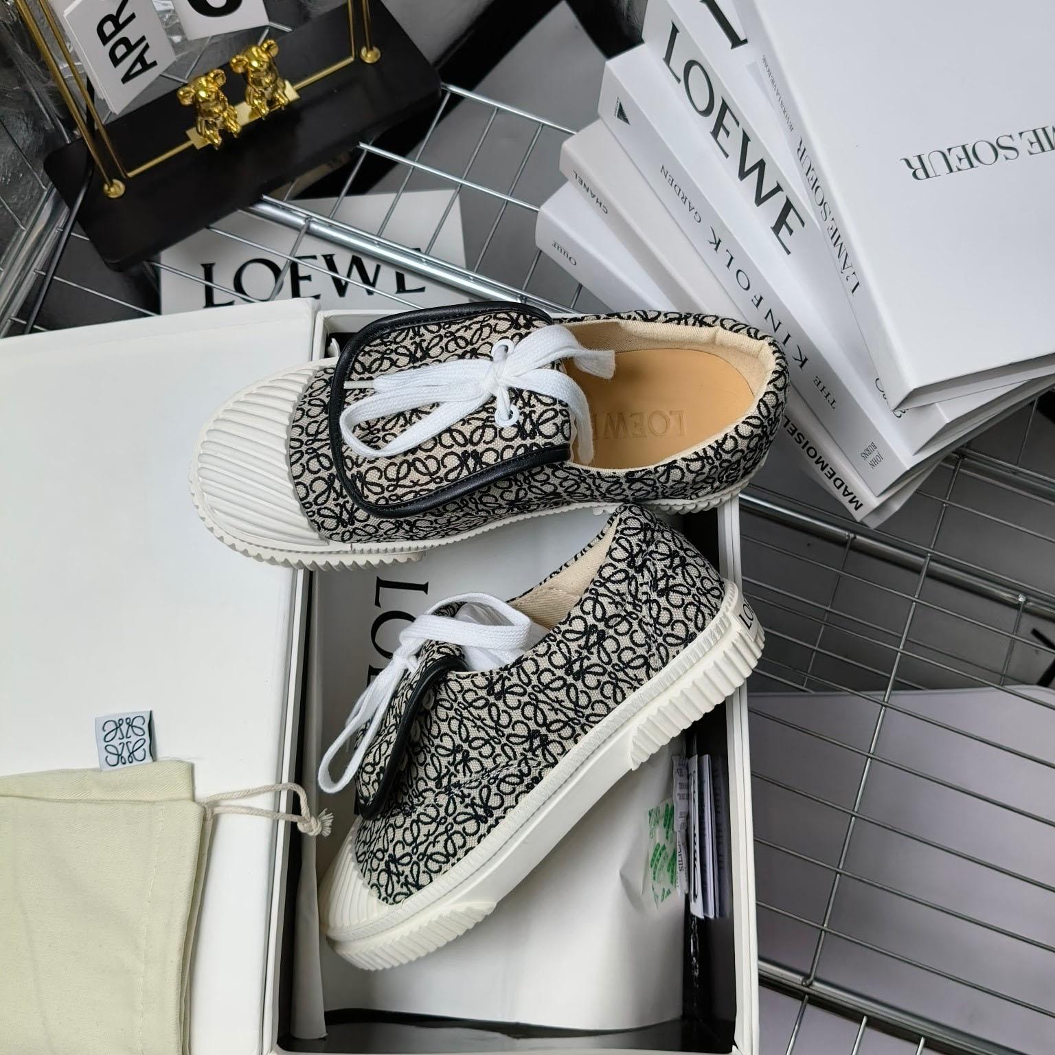 Loewe Anagram Jacquard Flap Low-top Trainers - DesignerGu