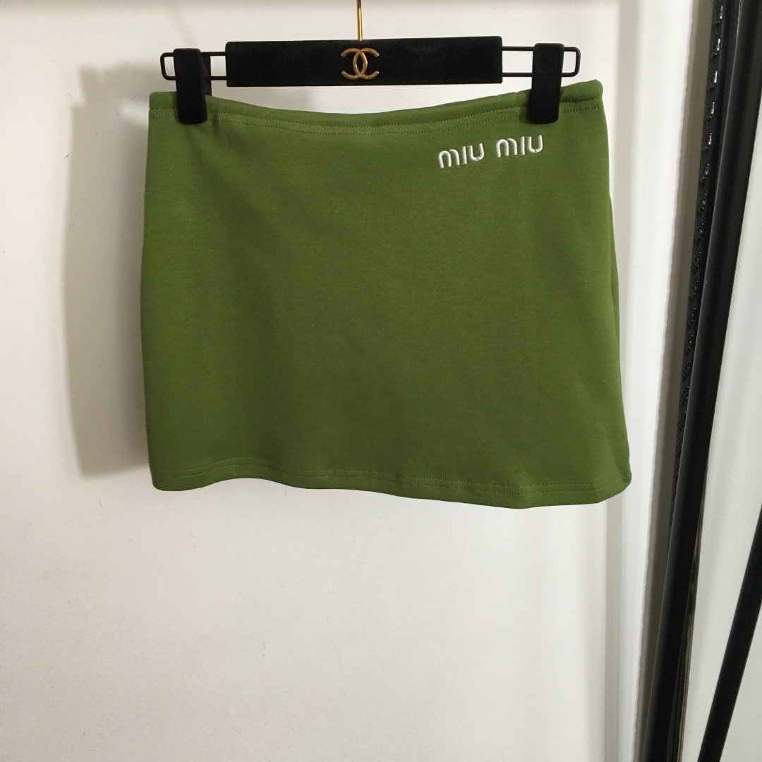 Miu Miu Top & Miniskirt - DesignerGu