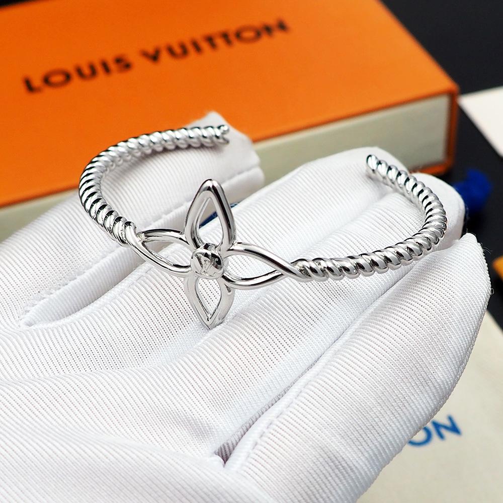 Louis Vuitton Nautical Rigid Bracelet    - DesignerGu