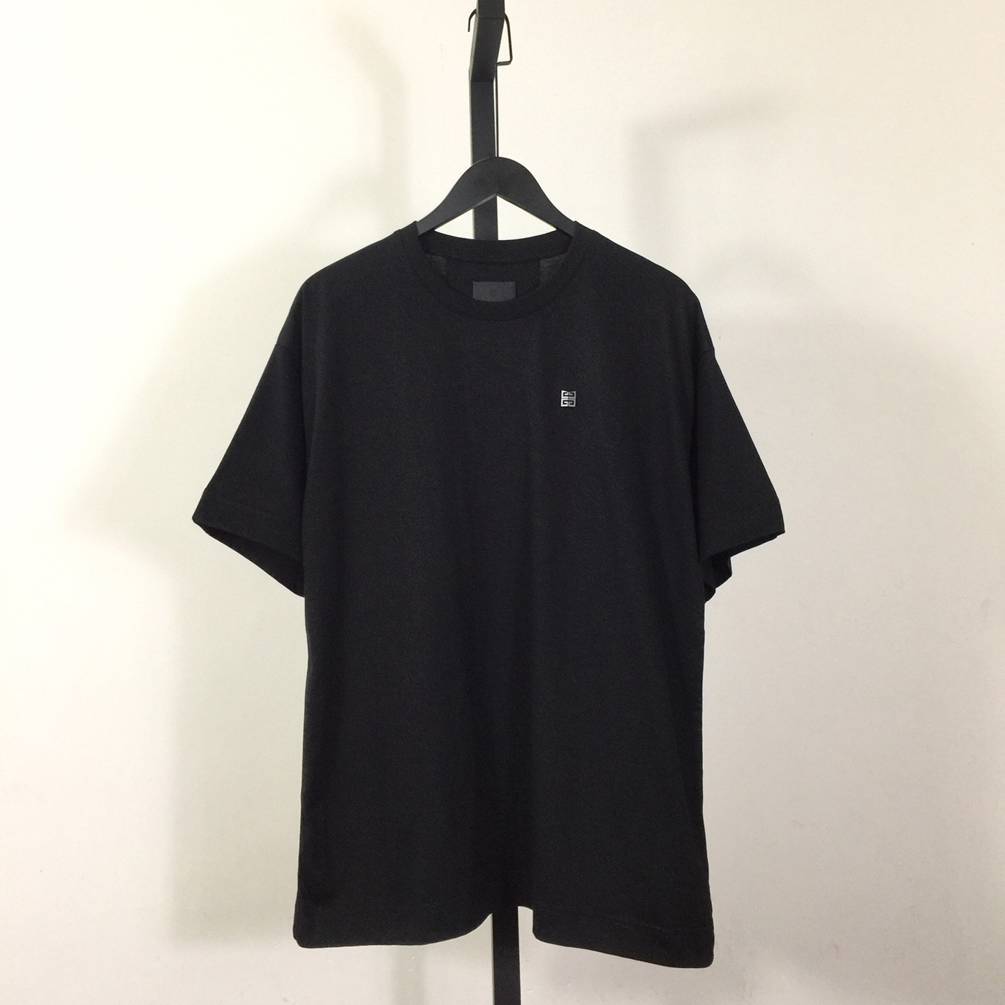 Givenchy 4G Logo Oversized T-shirt In Cotton - DesignerGu