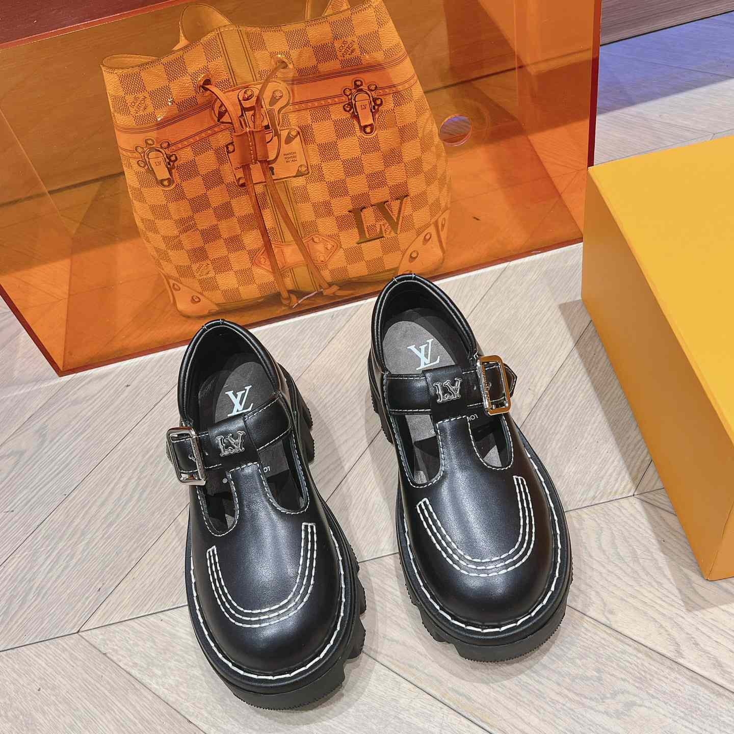 Louis Vuitton LV Checker Mary Jane   1ACNB6 - DesignerGu