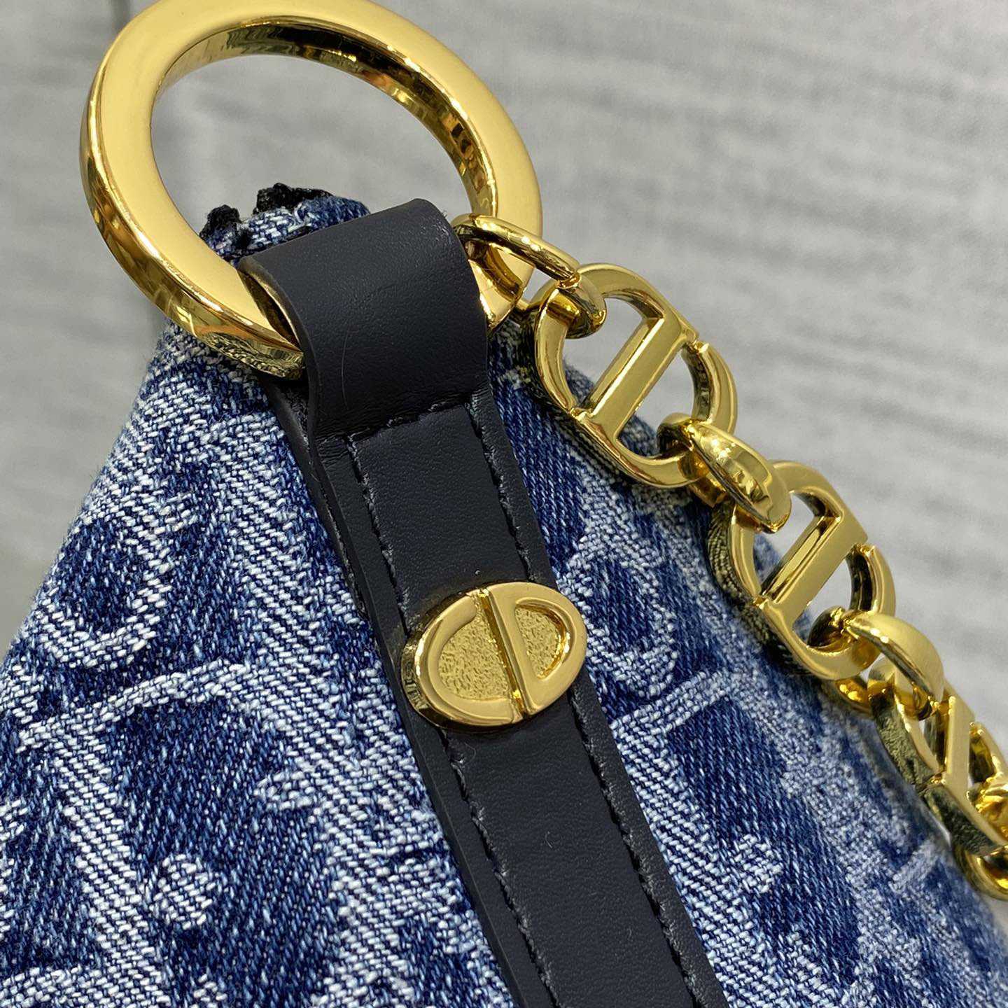 Dior Diorstar Hobo Bag With Chain - DesignerGu