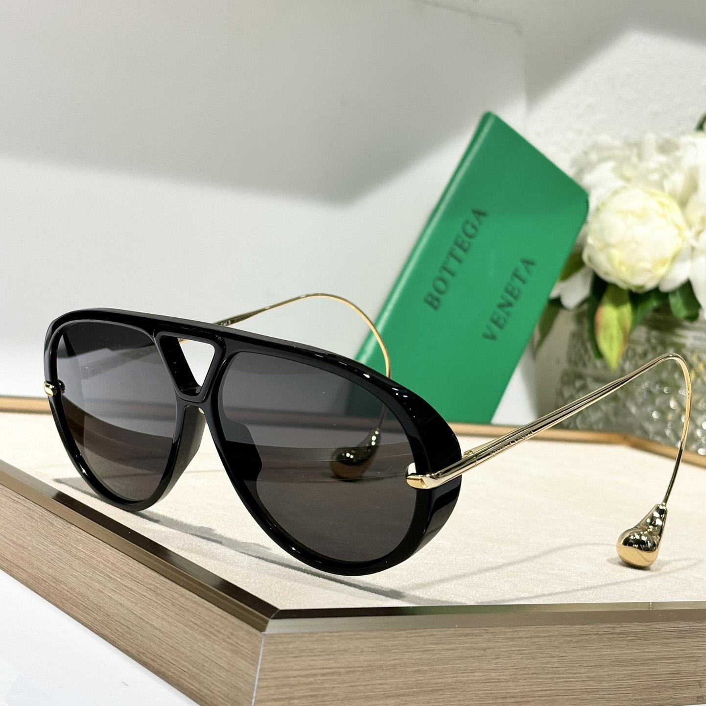 Bottega Veneta Drop Aviator Sunglasses    - DesignerGu