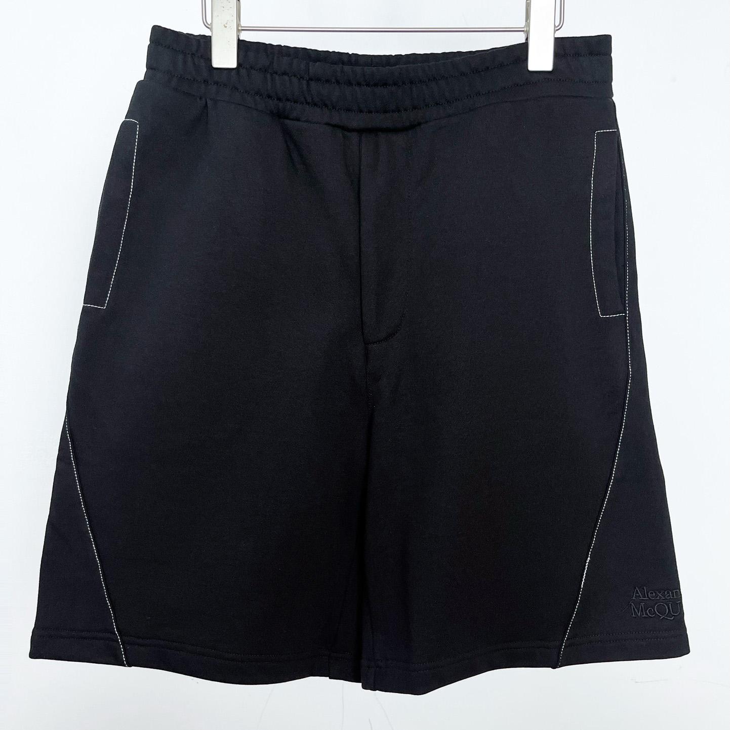 Alexander Mqueen Sporty shorts - DesignerGu