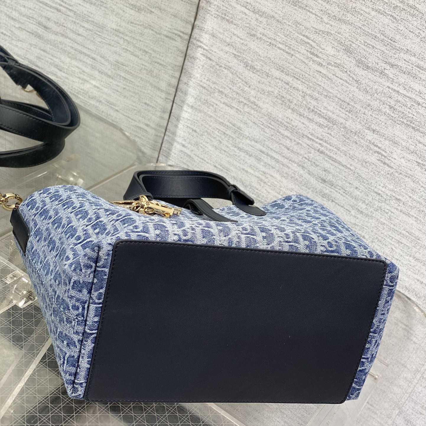 Dior Medium Dior Toujours Bag - DesignerGu