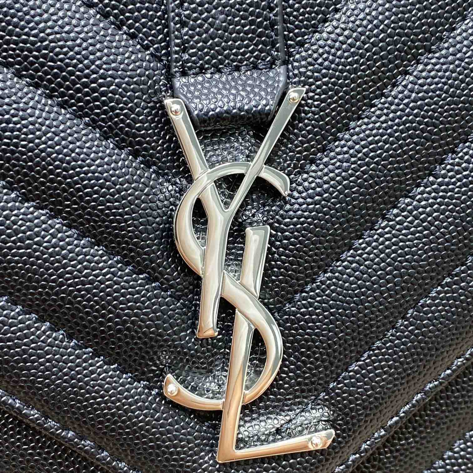 Saint Laurent Leather Shoulder Bag (31x21x7cm) - DesignerGu