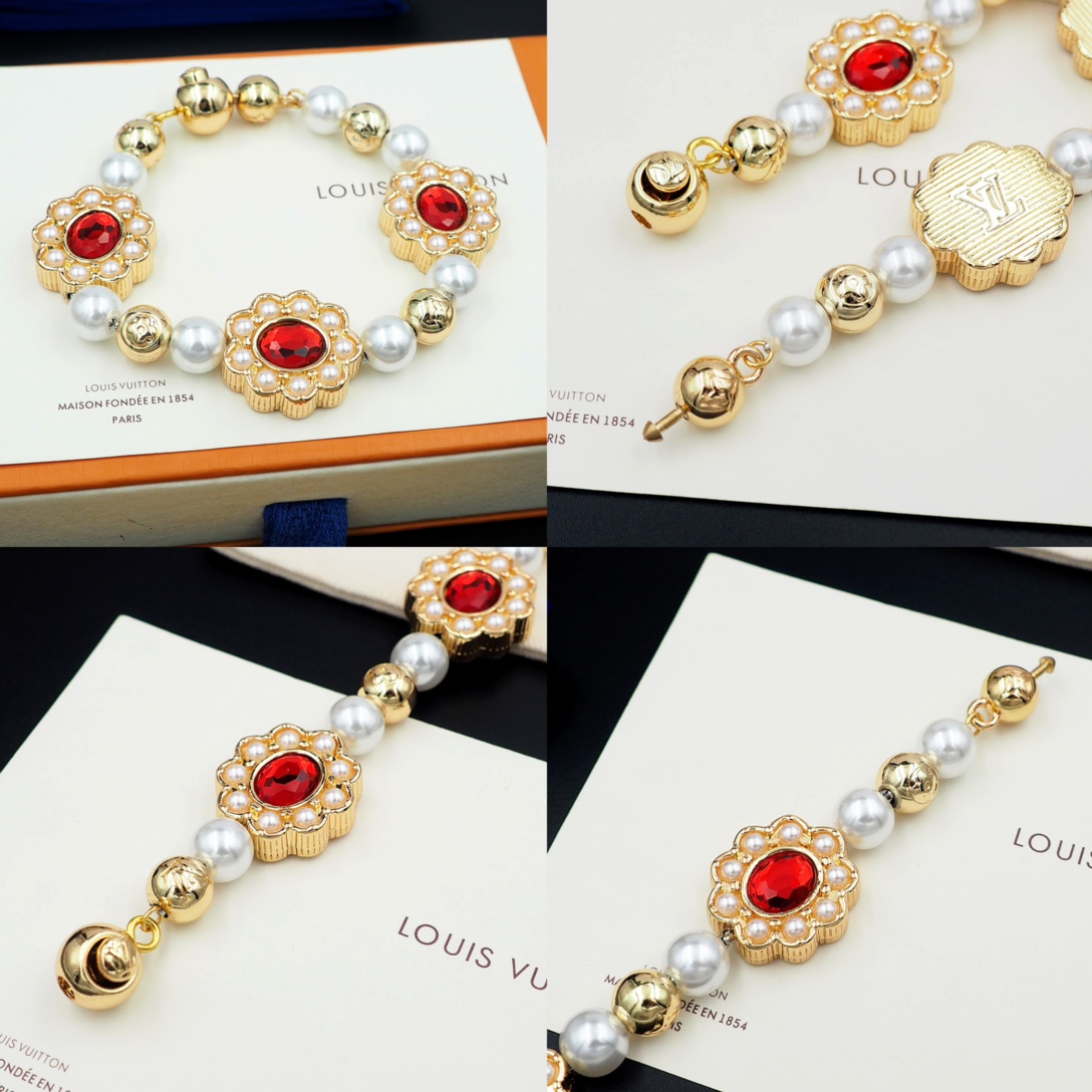 Louis Vuitton LV Dynasty Flower Bracelet - DesignerGu