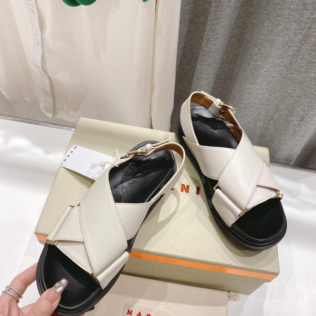 Marni White Leather Fussbett - DesignerGu