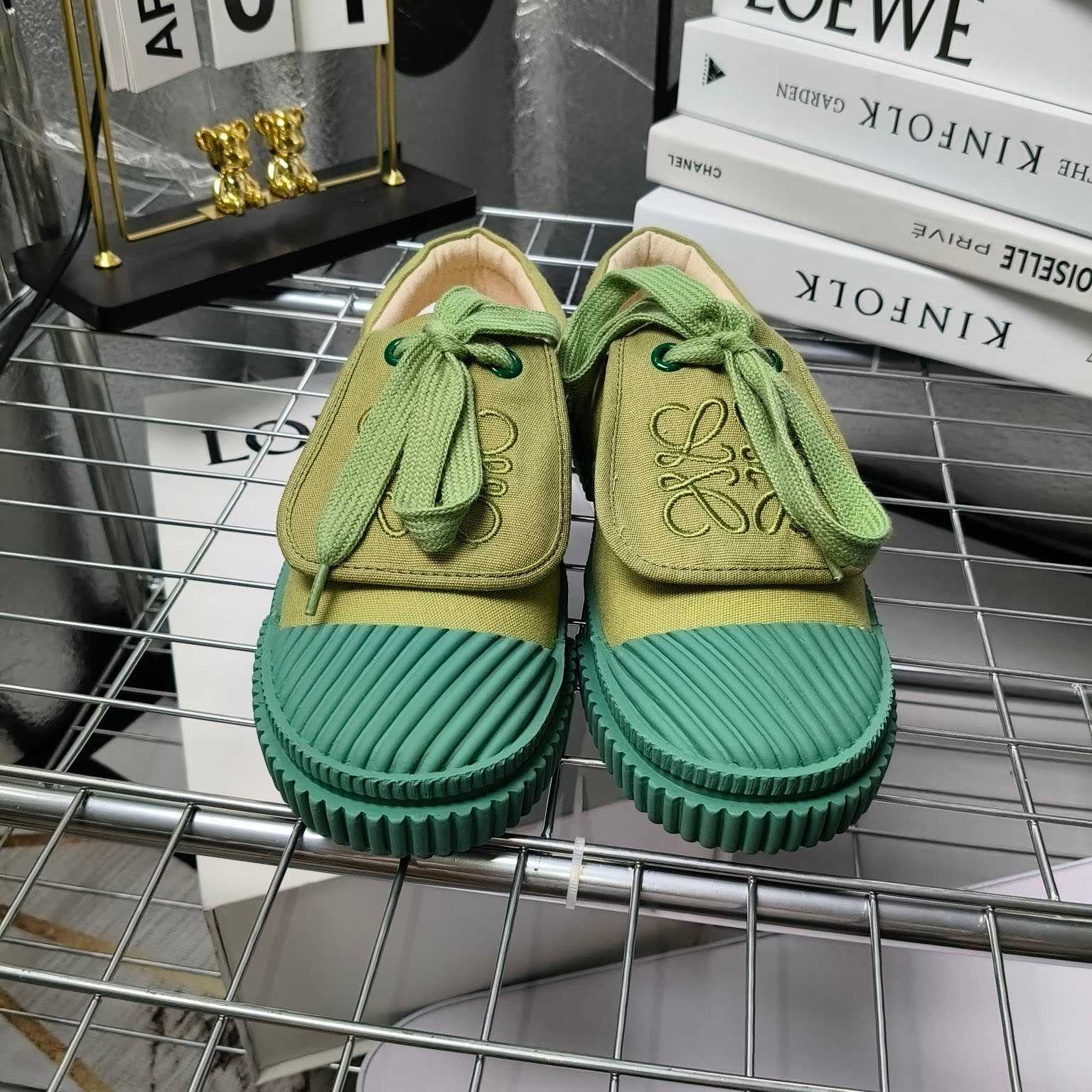 Loewe x Paula’s Ibiza Denim Flap Sneakers - DesignerGu