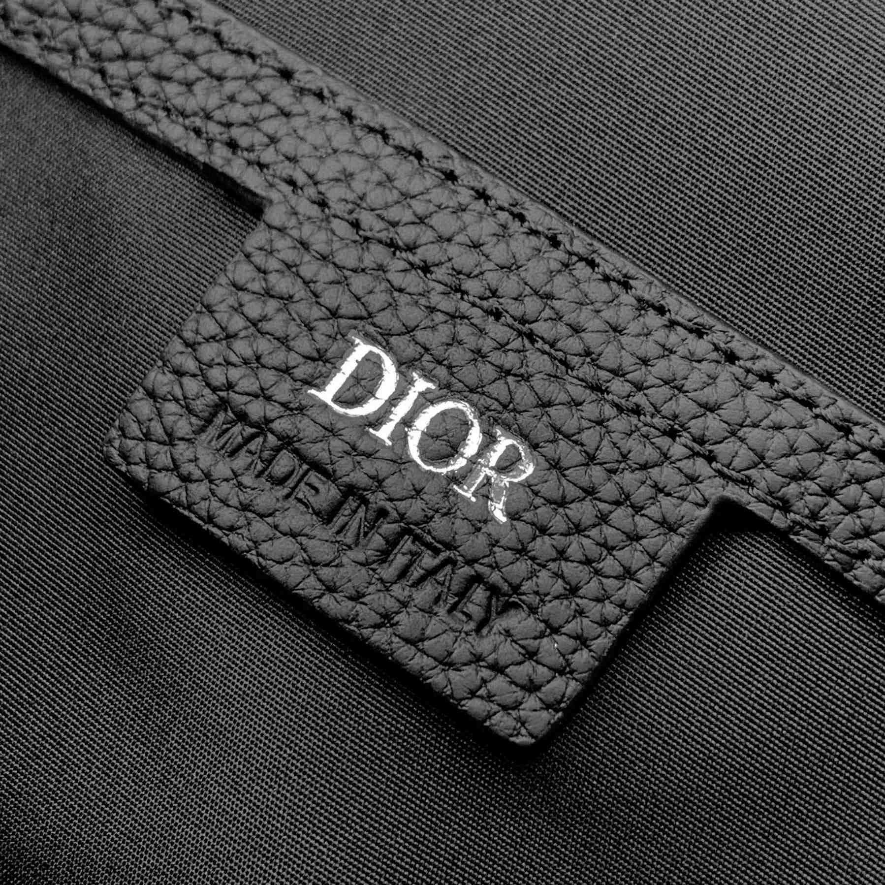 Dior Rider 2.0 Zipped Messenger Bag - DesignerGu