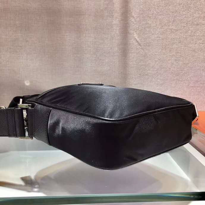 Prada Shoulder Bag ( 20-16-5cm) - DesignerGu