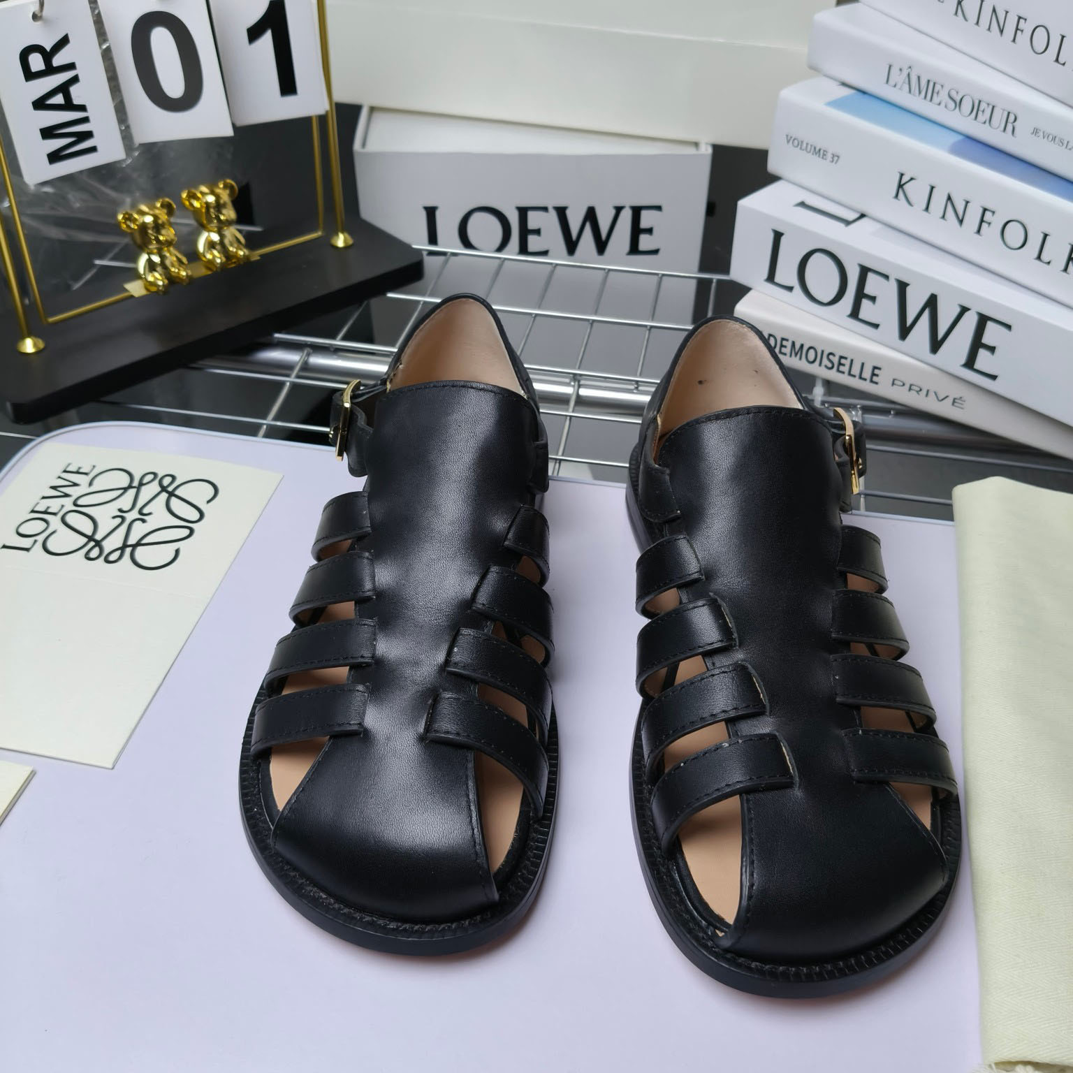 Loewe Campo Sandal In Waxed Calfskin - DesignerGu