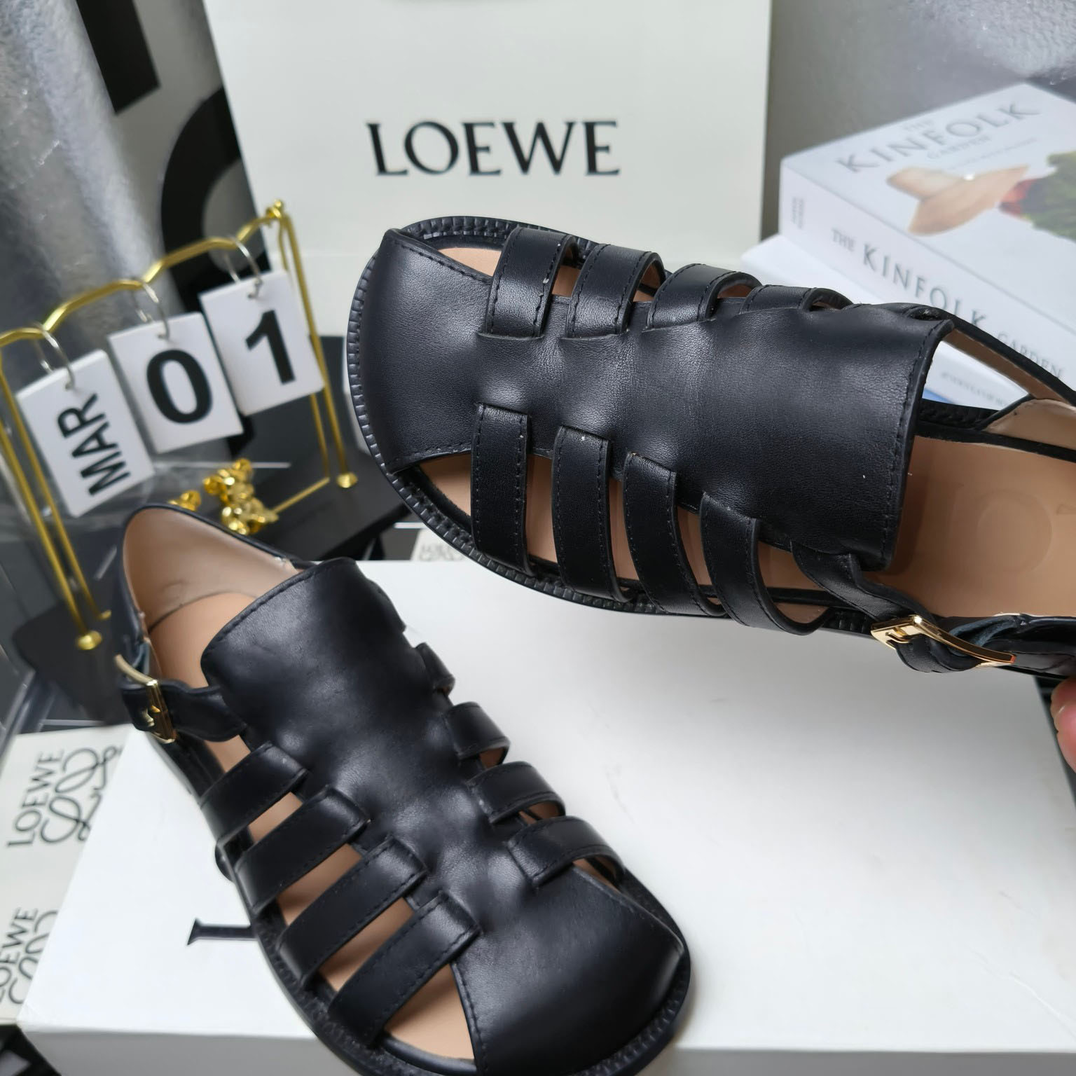 Loewe Campo Sandal In Waxed Calfskin - DesignerGu