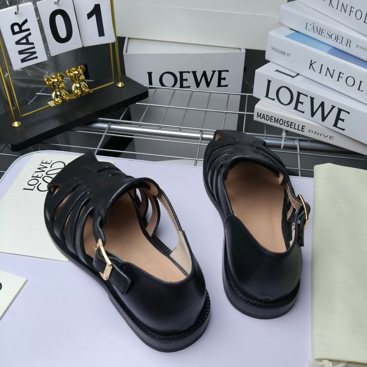 Loewe Campo Sandal In Waxed Calfskin - DesignerGu