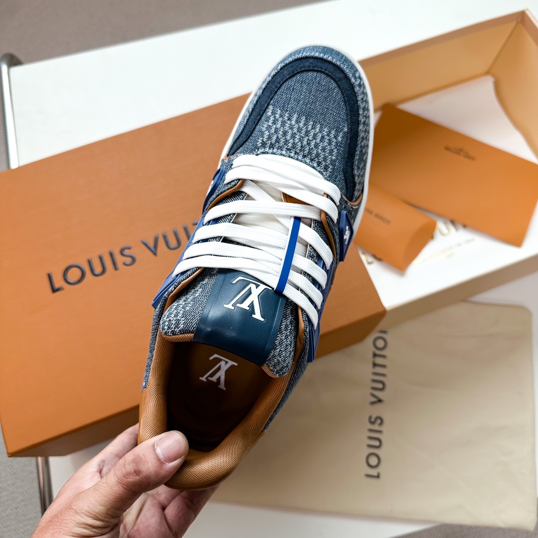 Louis Vuitton LV Trainer Sneaker  1AD6DK - DesignerGu