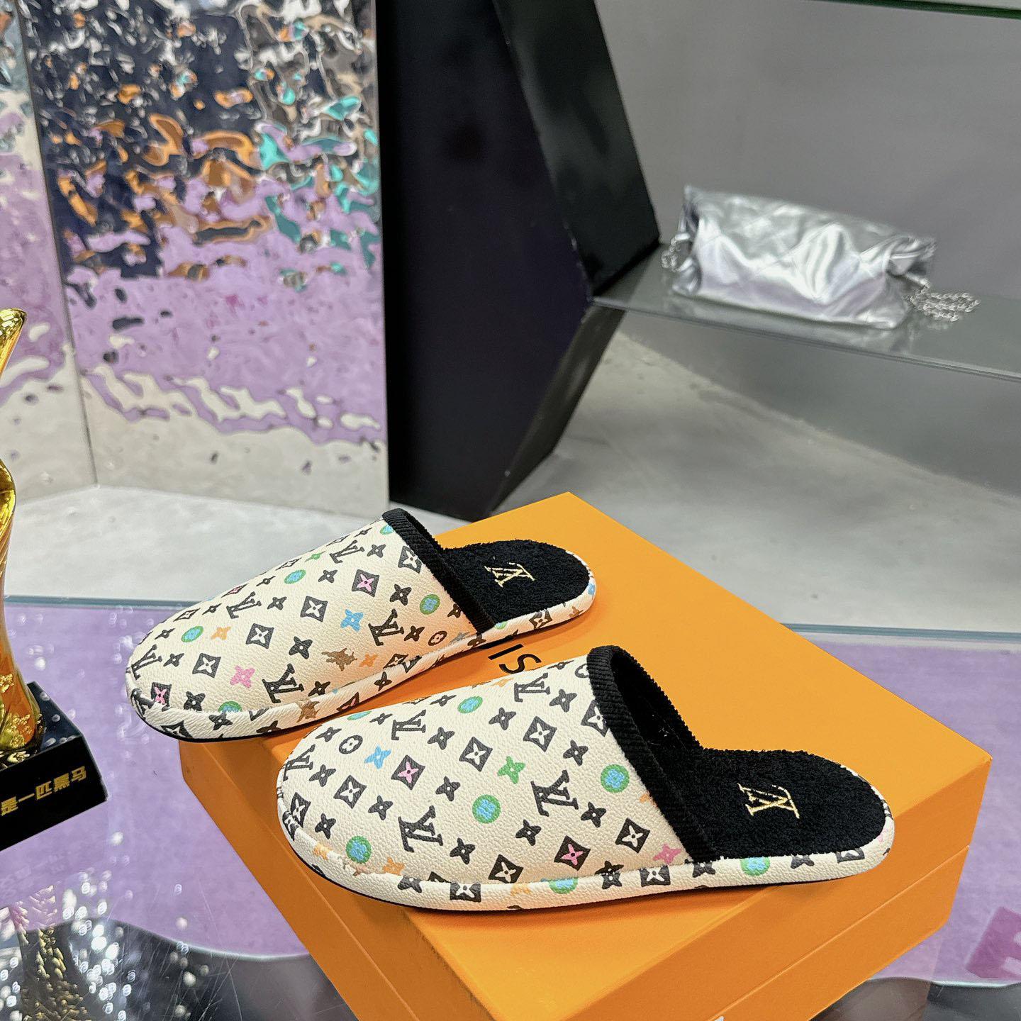 Louis Vuitton LV Palace Slipper    1ACWGN - DesignerGu