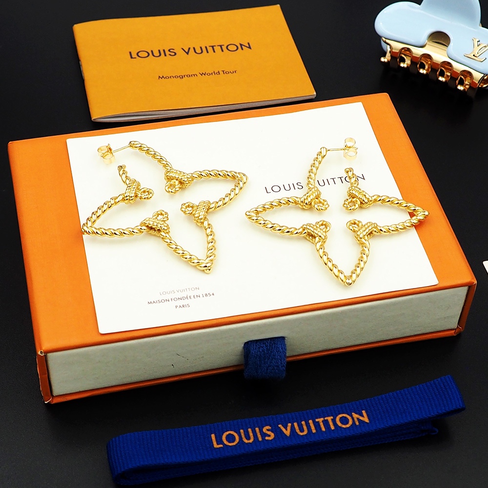 Louis Vuitton Nautical Earrings  M01848 - DesignerGu