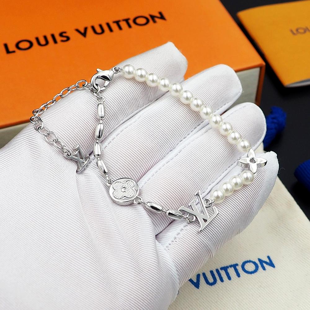 Louis Vuitton Pearls Fusion Bracelet   M1556A - DesignerGu