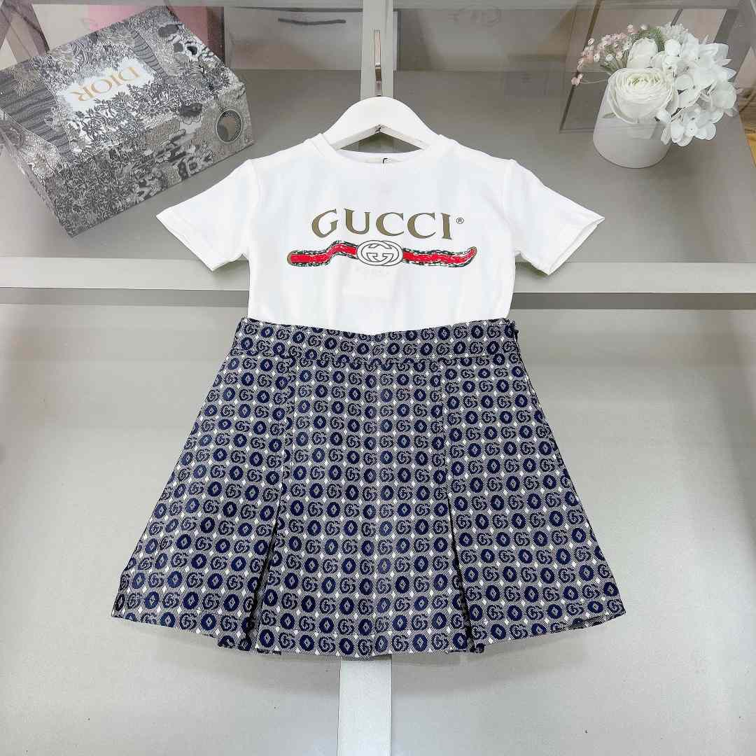 Gucci Kid's Tee & Skirt - DesignerGu