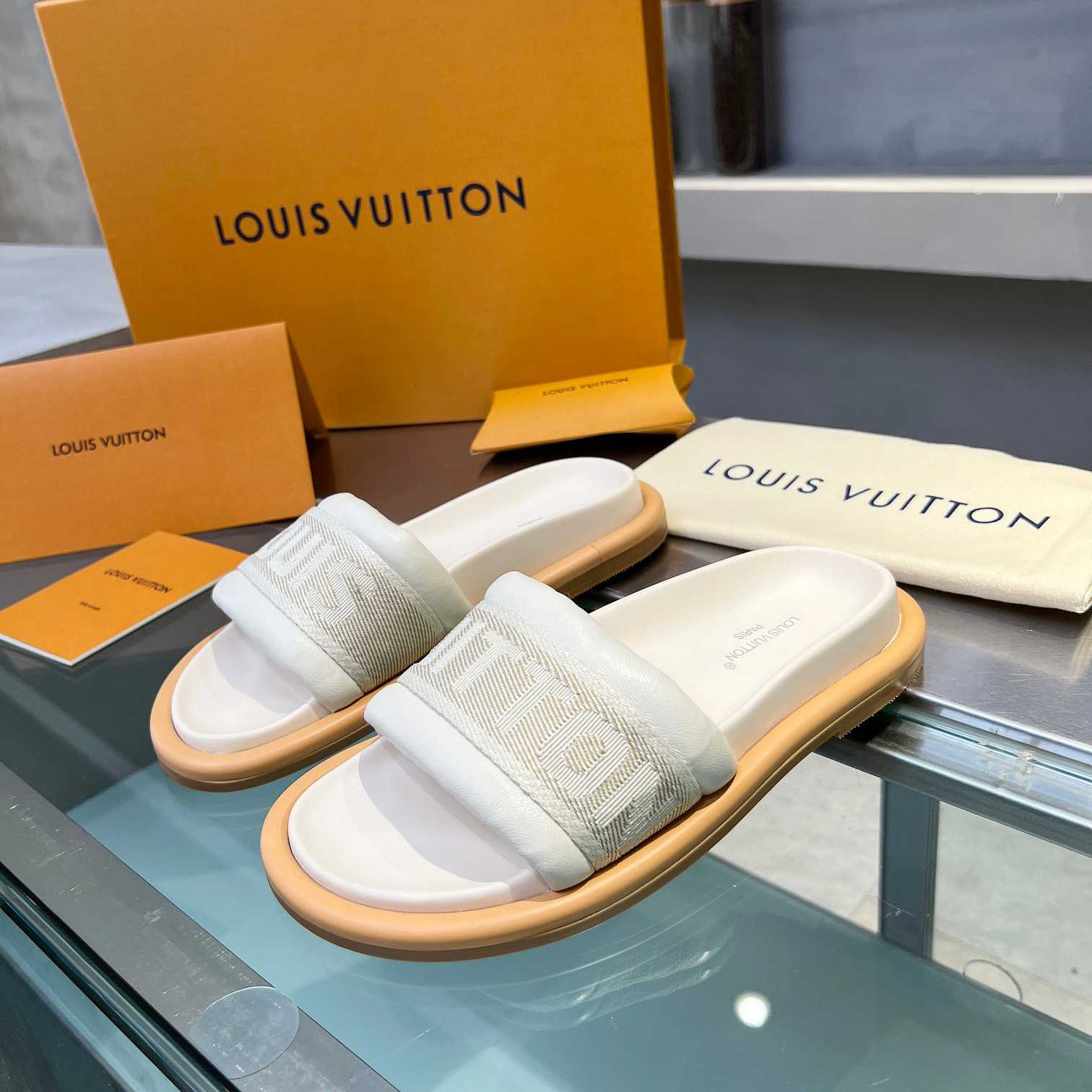 Louis Vuitton LV Bliss Comfort Mule   1ACTIR - DesignerGu