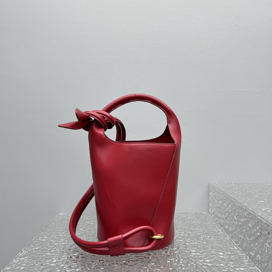 Jacquemus Le petit Tourni Mini Knotted Bucket Bag - DesignerGu