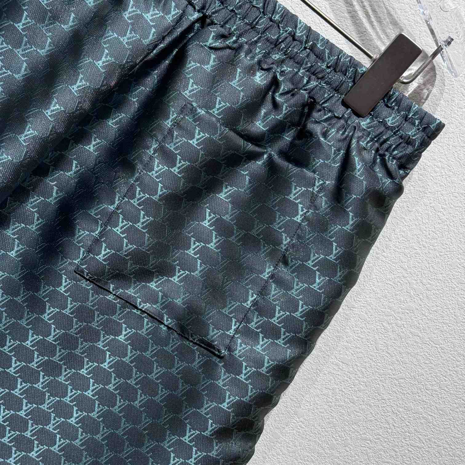 Louis Vuitton Drawstring Jacquard Silk-Blend Shorts   1AFRKK - DesignerGu