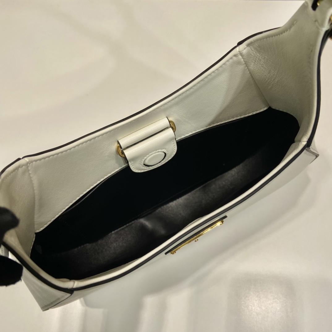 Prada Leather Shoulder Bag（27x19x5cm） - DesignerGu