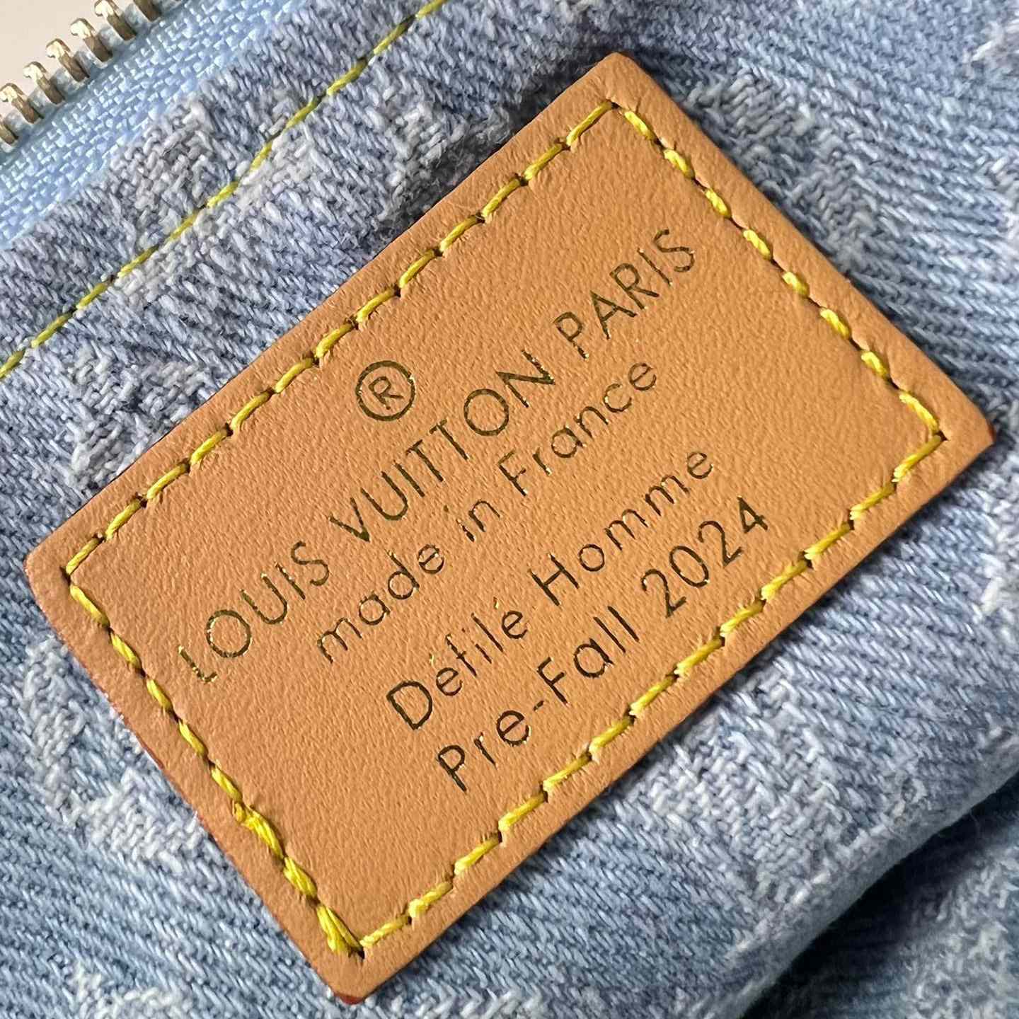 Louis Vuitton Liv Pochette  M83532 - DesignerGu