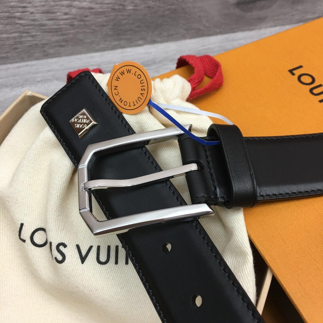 Louis Vuitton 35mm Leather Belt - DesignerGu