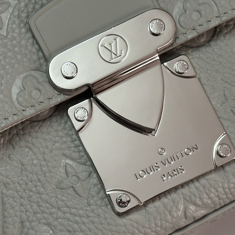 Louis Vuitton S-Lock Messenger  M23152 - DesignerGu