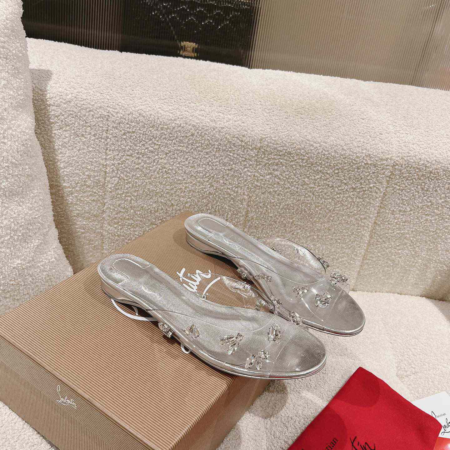 Christian Louboutin Degraqueenie Mule - DesignerGu