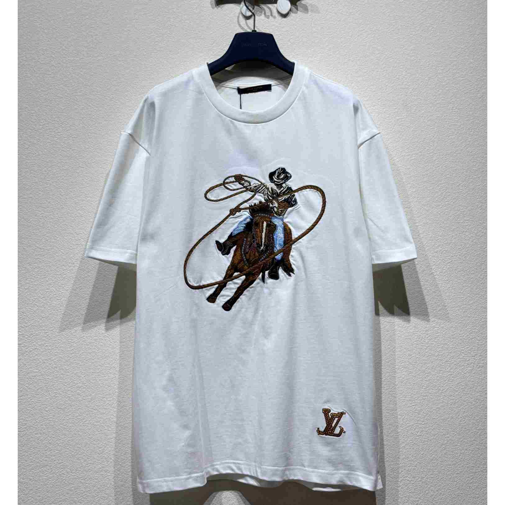 Louis Vuitton Graphic Embroidered Cotton T-Shirt   1AFXNT - DesignerGu