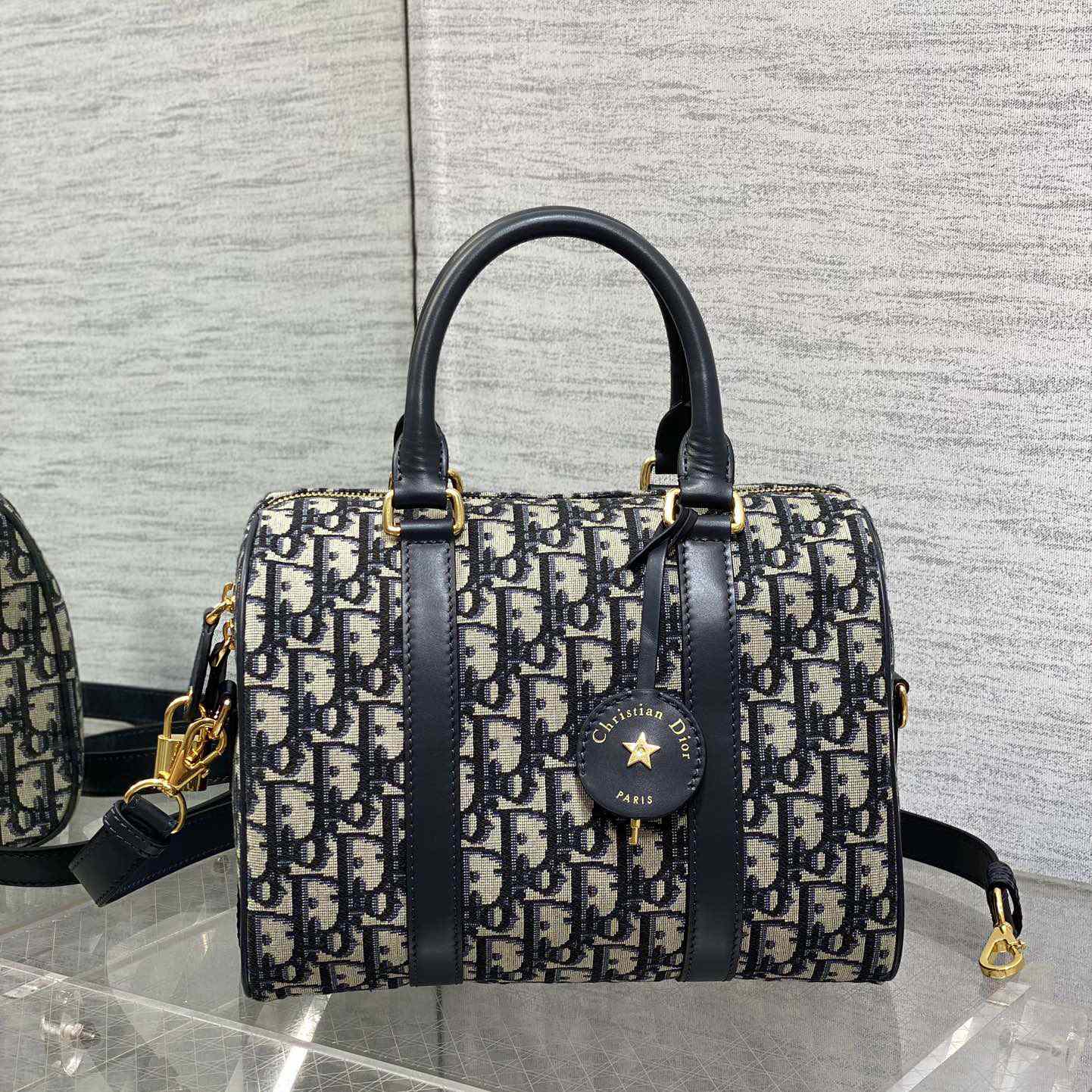 Dior Groove 25 Bag - DesignerGu