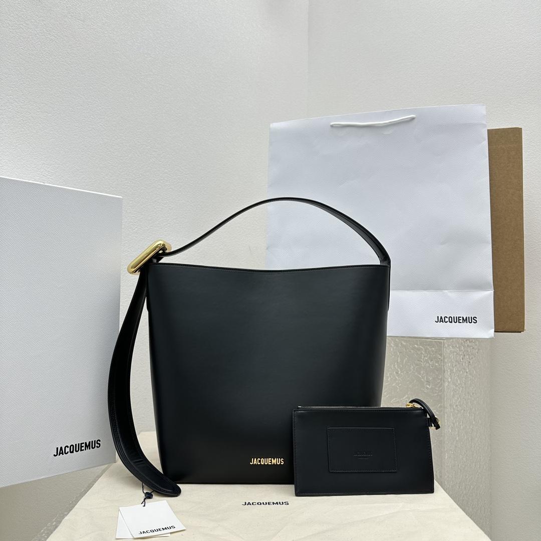 Jacquemus Le Regalo Leather Bucket Bag (30x33x14cm) - DesignerGu