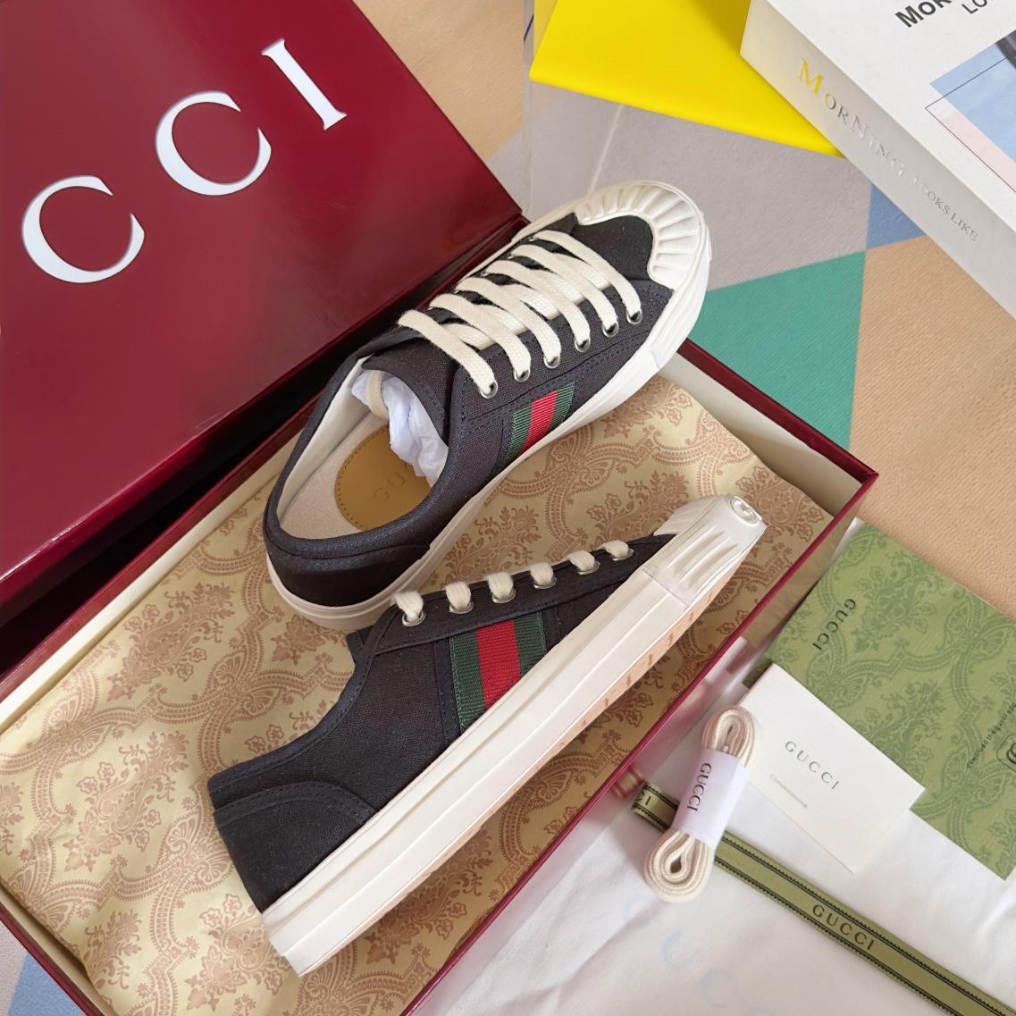 Gucci Sneaker With Web - DesignerGu