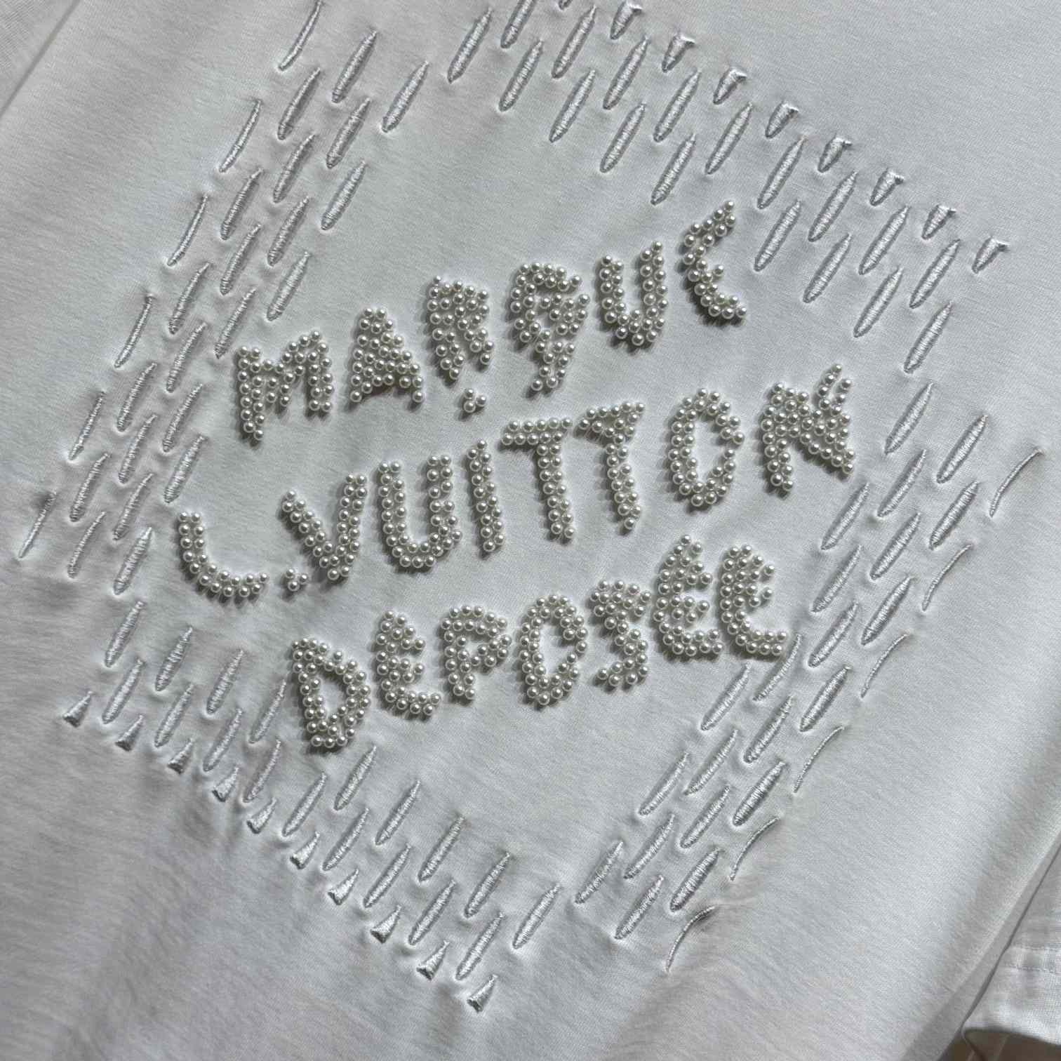 Louis Vuitton Embroidered Signature Cotton T-Shirt  1AFV76 - DesignerGu