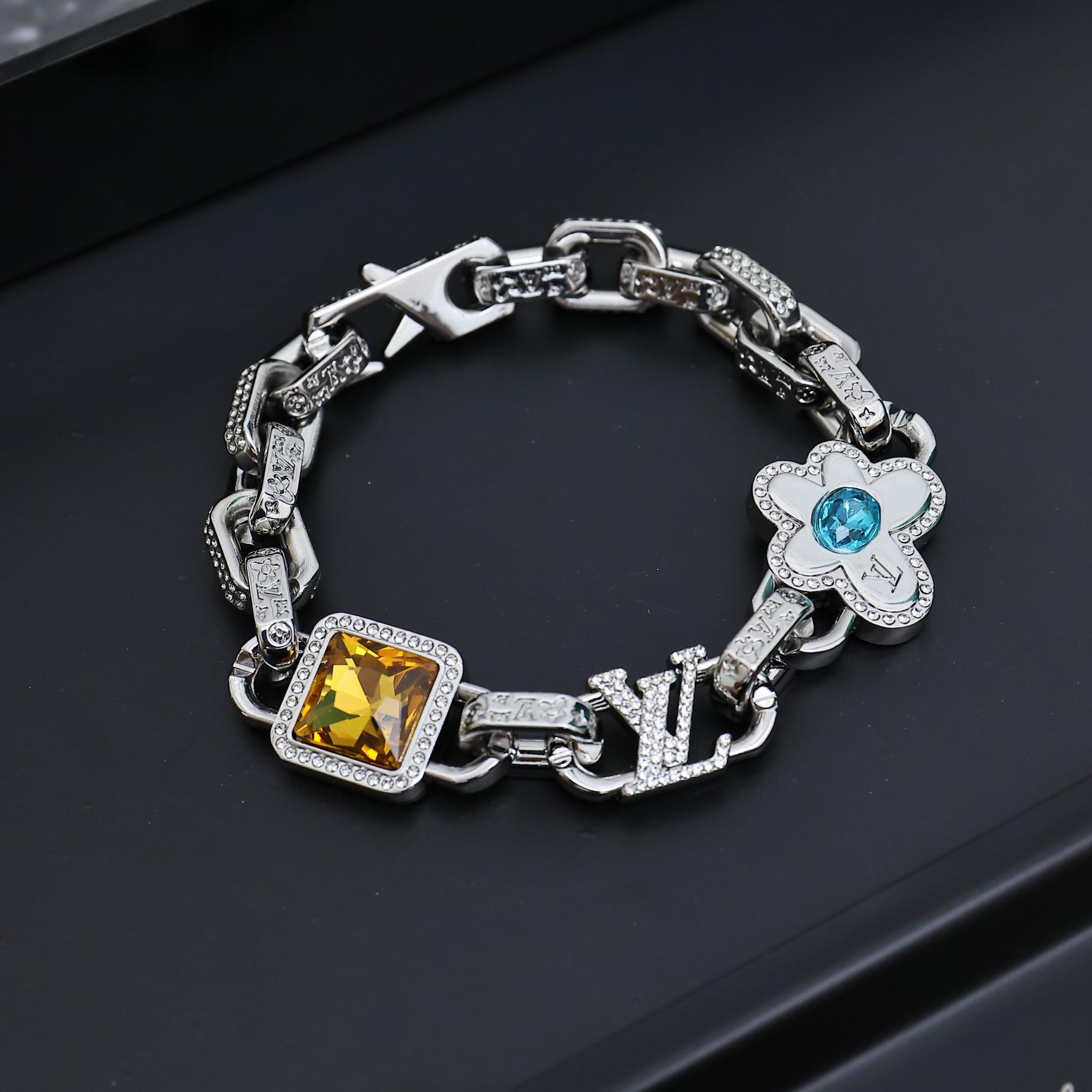 Louis Vuitton Paradise Stone Bracelet   M1594M - DesignerGu