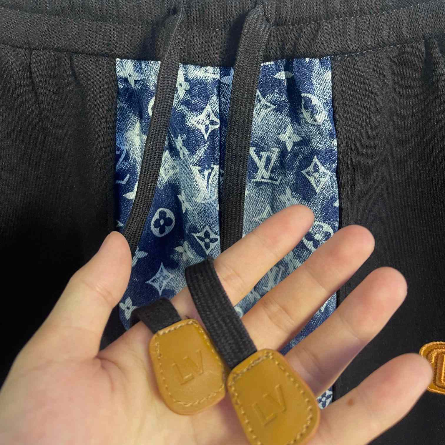 Louis Vuitton Monogram Trackpants    - DesignerGu