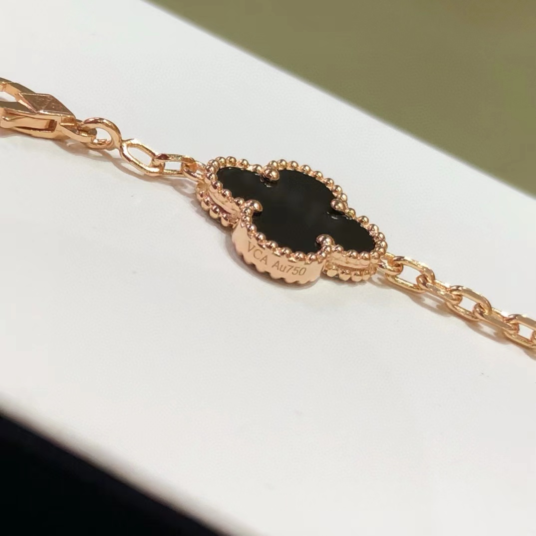 Van Cleef & Arpels Bracelet - DesignerGu