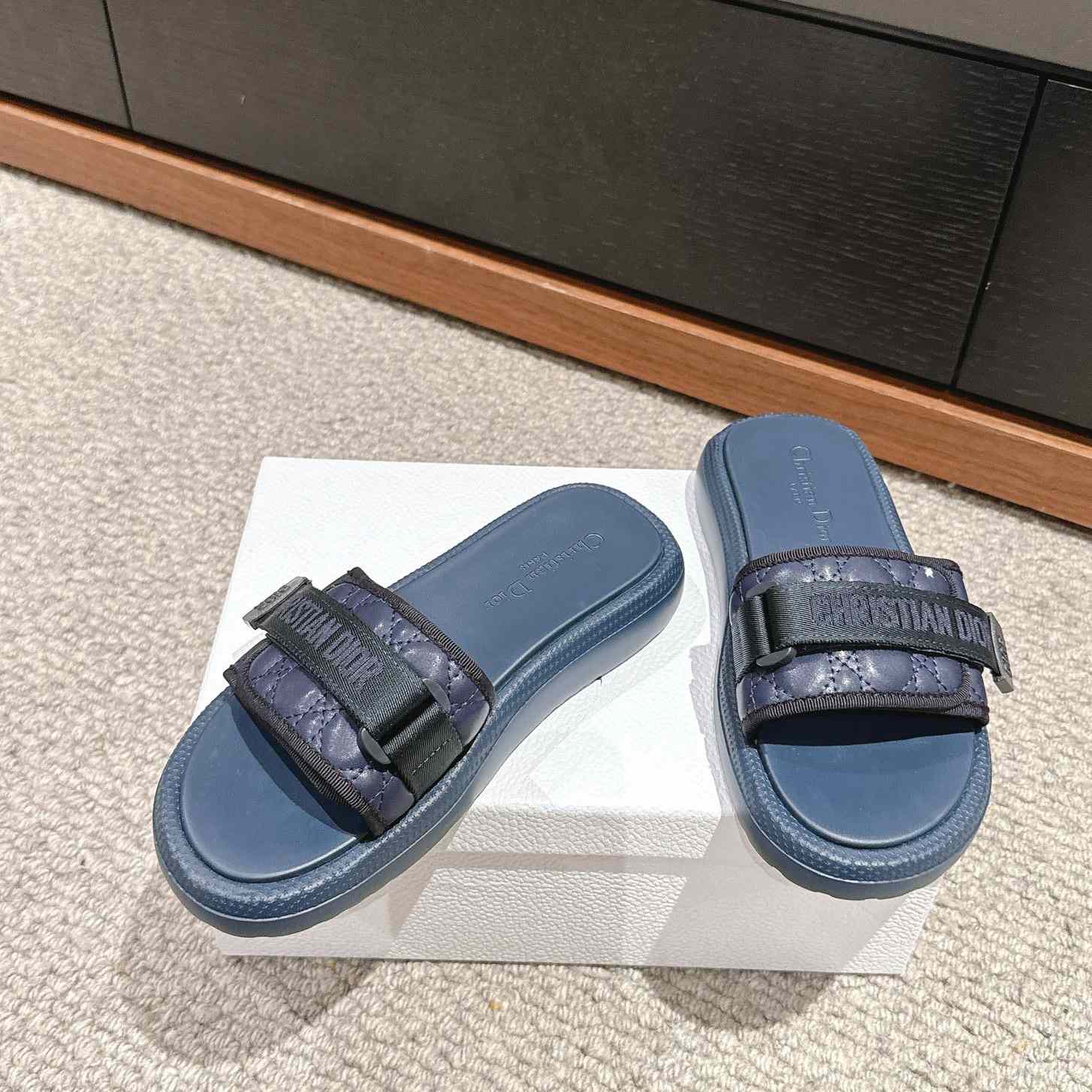 Dior Dioriviera Dio(r)evolution Slide - DesignerGu