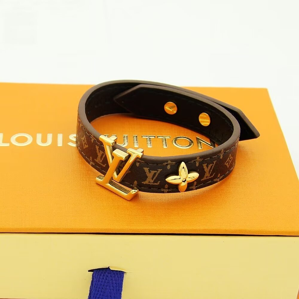 Louis Vuitton LV Iconic Bracelet  M8526 - DesignerGu