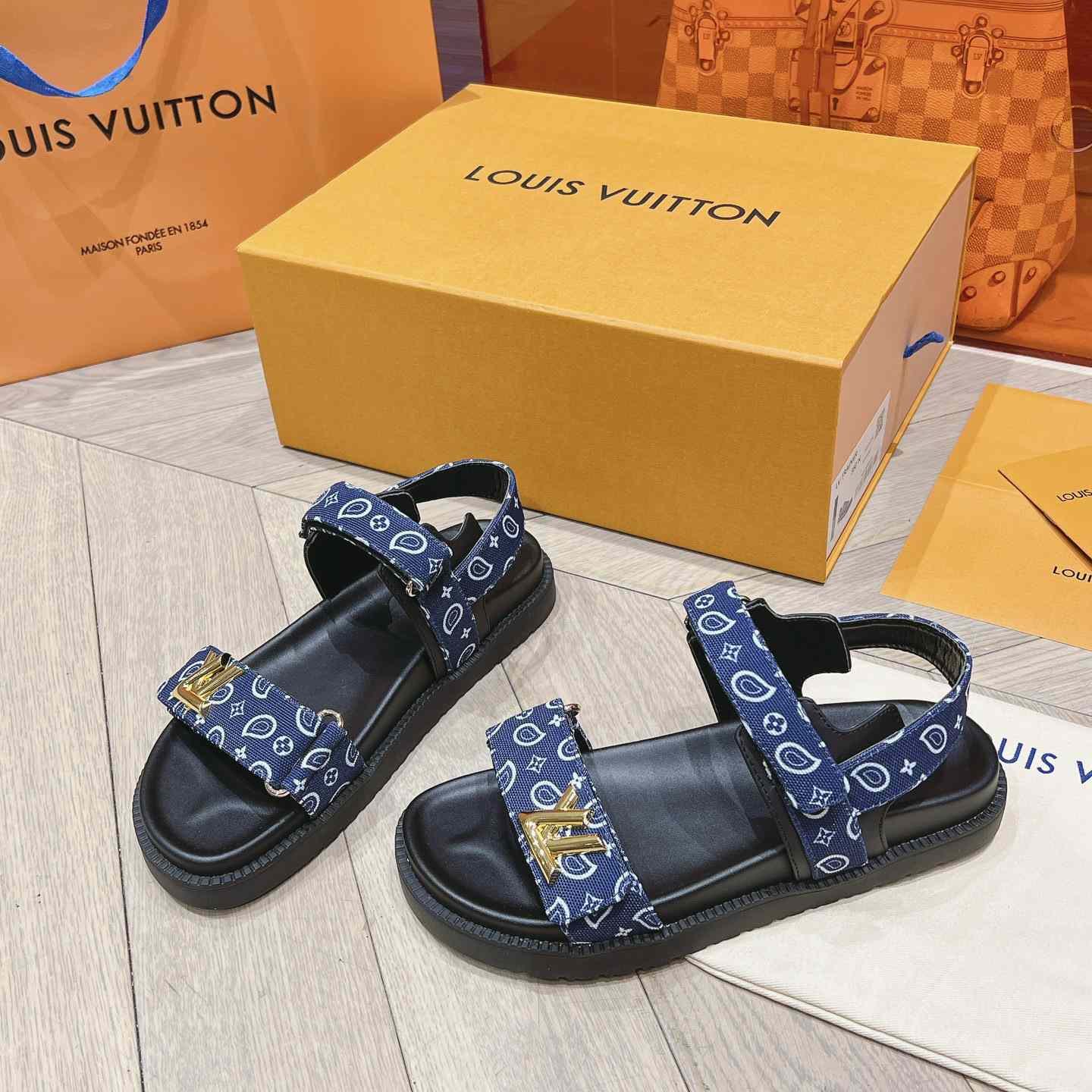 Louis Vuitton LV Sunset Flat Comfort Sandal   1ACTWB - DesignerGu