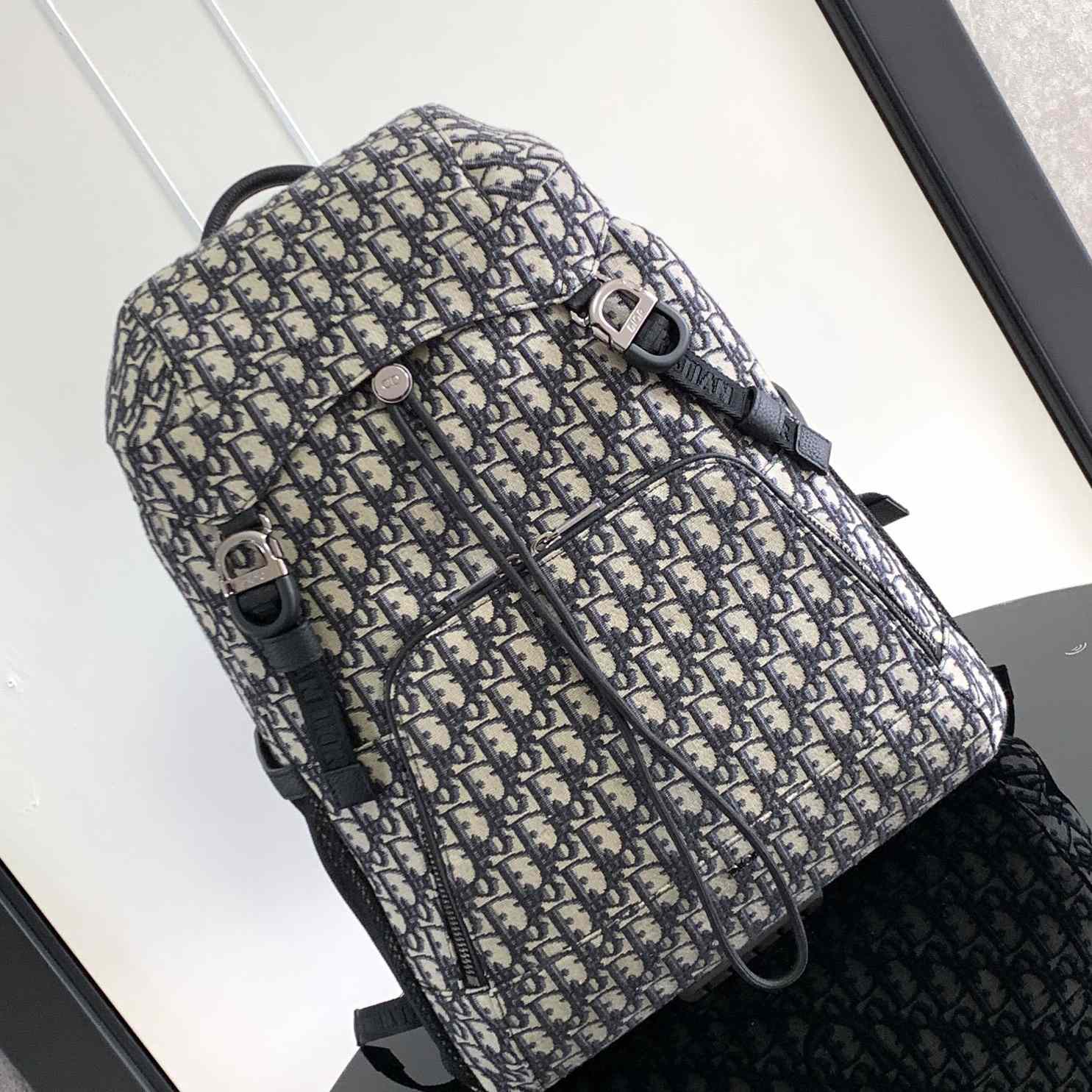 Dior 8 Backpack With Flap - DesignerGu