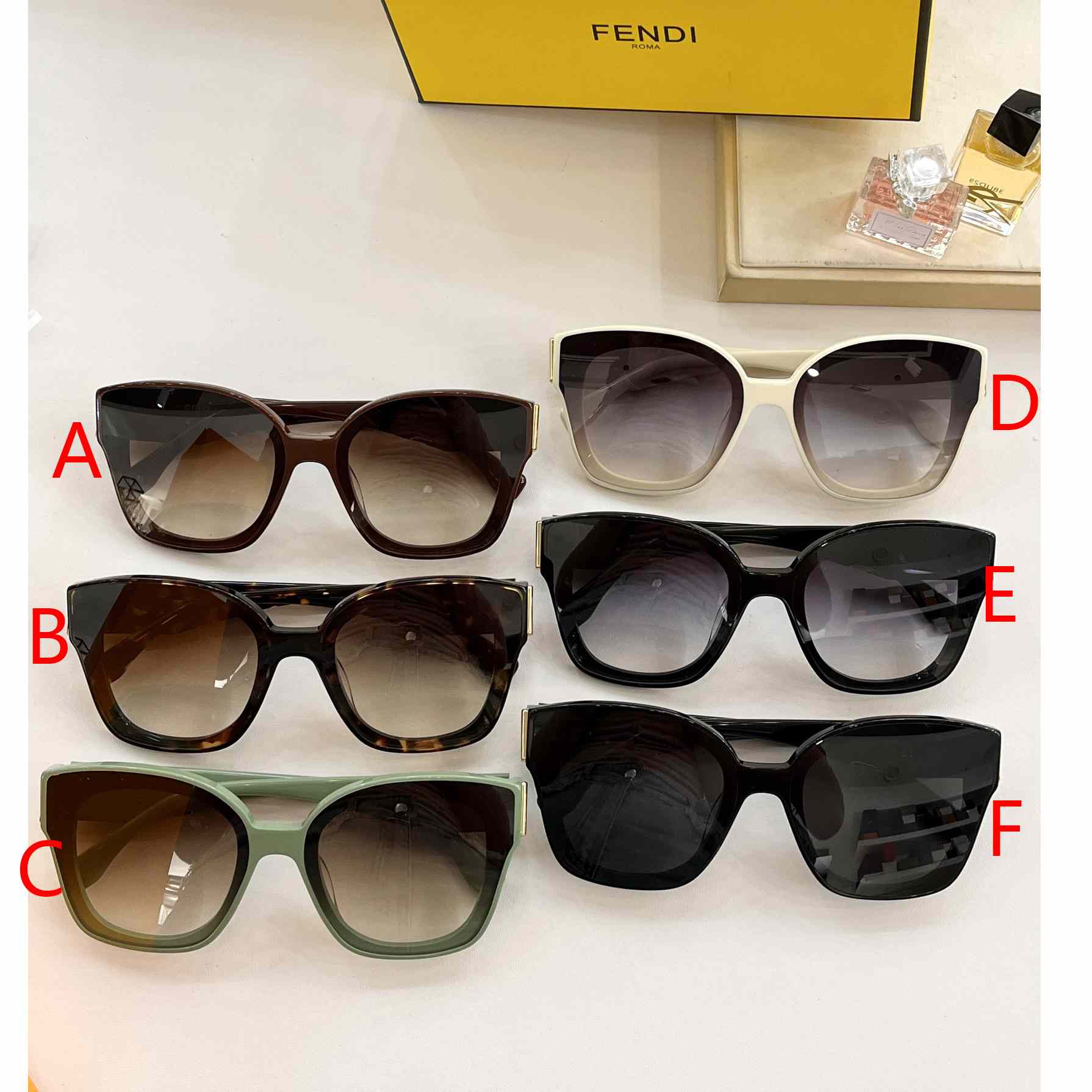 Fendi FE40098I Sunglasses - DesignerGu
