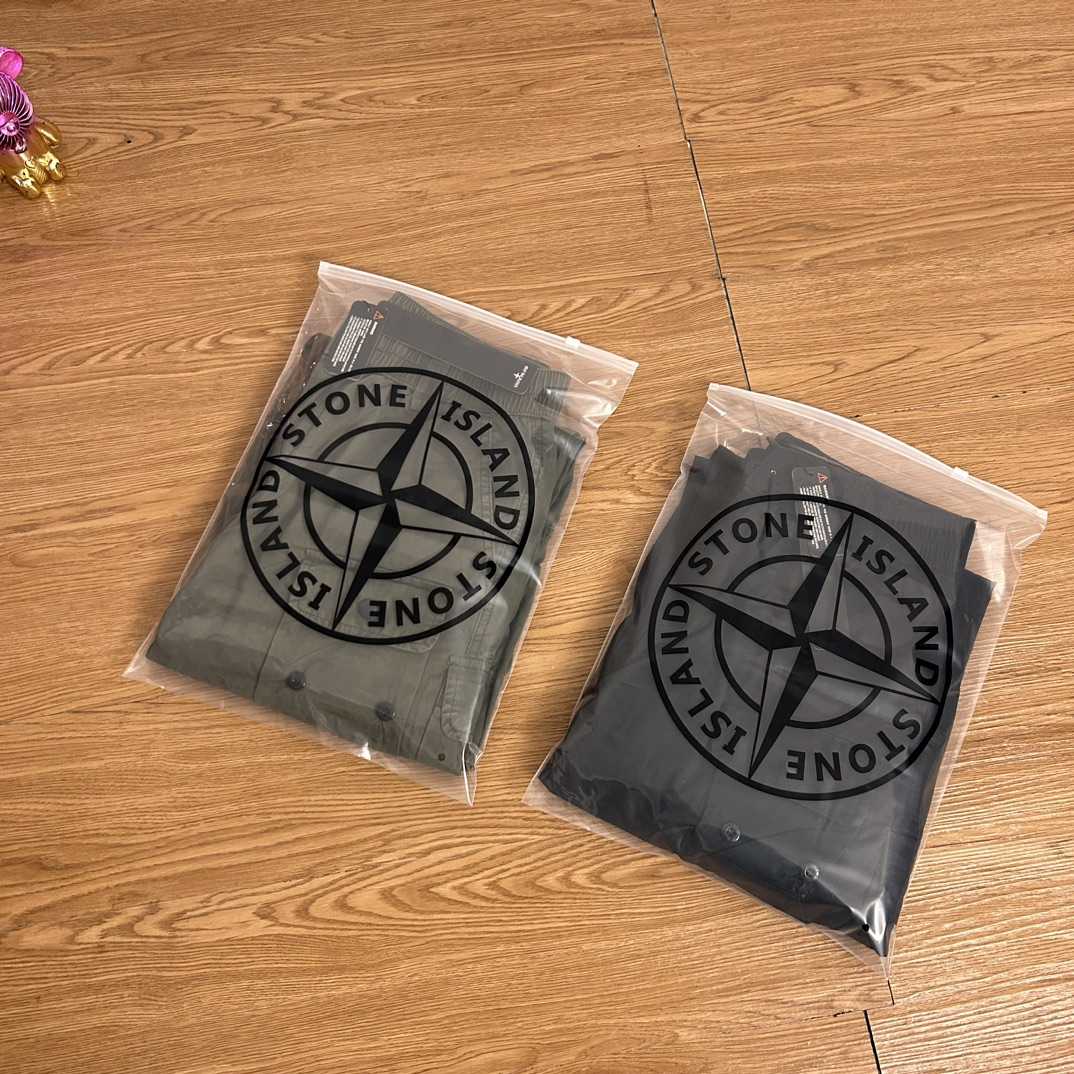 Stone Island Cargo Pant - DesignerGu